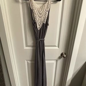 nettyleapower Updated a minute ago Merona maxi dress with crochet back